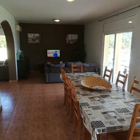 Toni Hébergement de vacances *